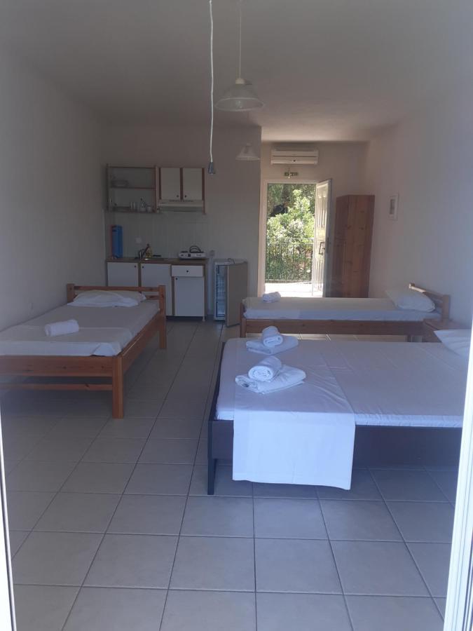 Alexios Apartments Pérdika Eksteriør bilde