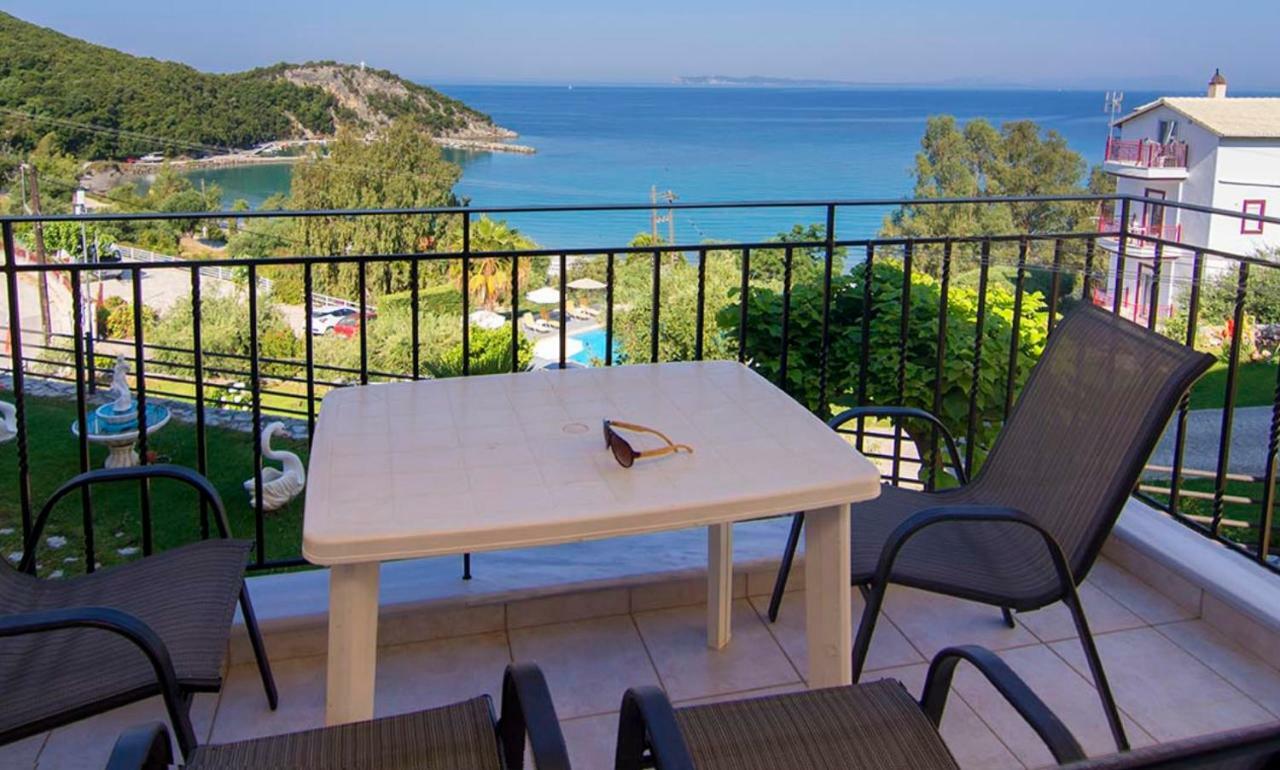 Alexios Apartments Pérdika Eksteriør bilde